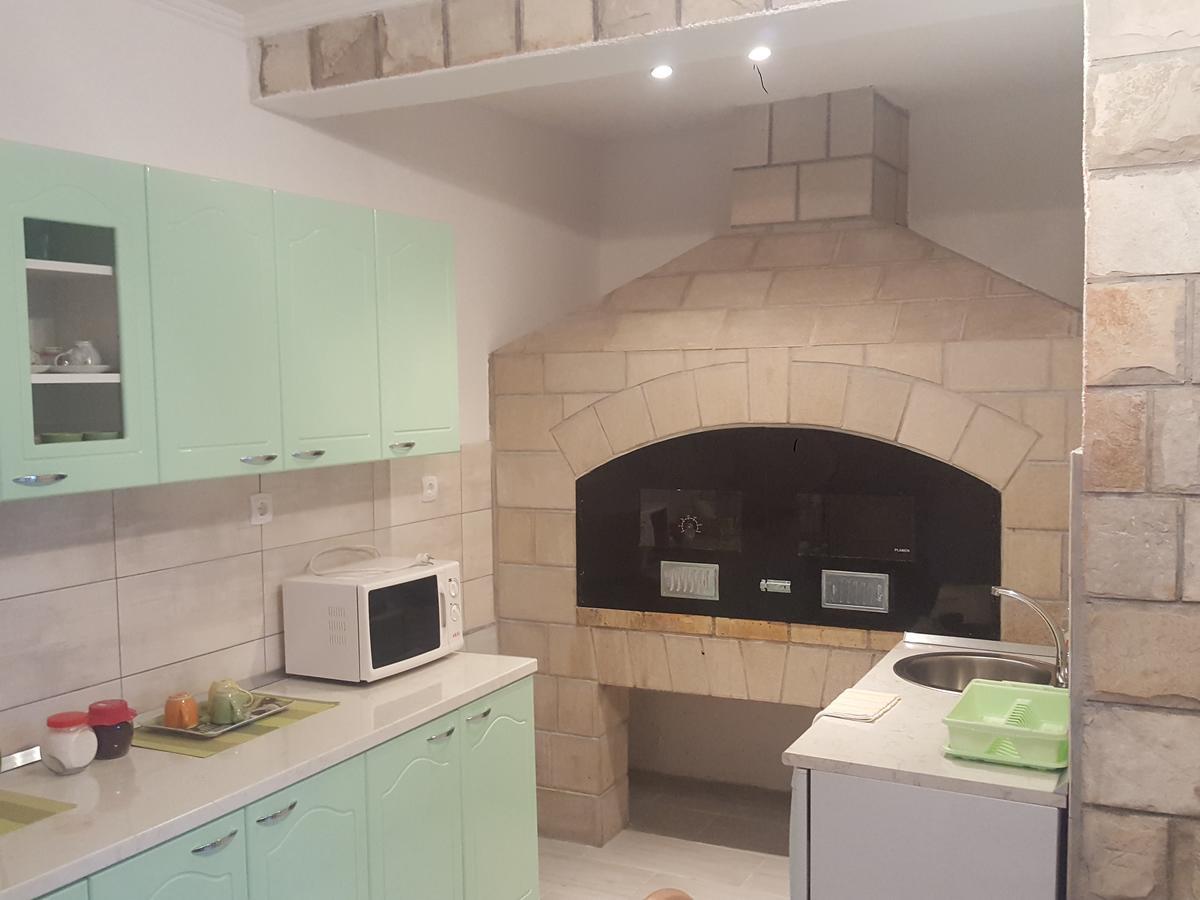 Apartment Andric 2 特雷比涅 外观 照片