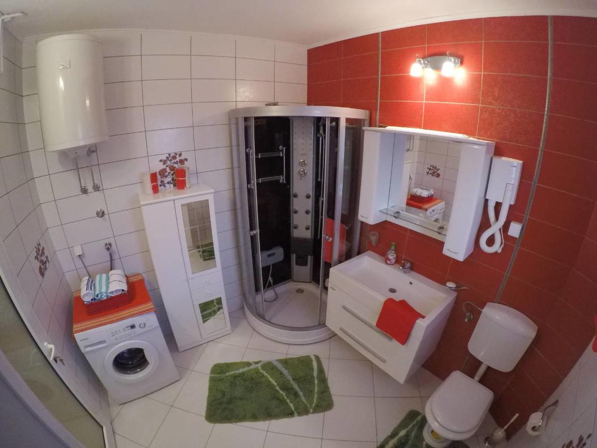 Apartment Andric 2 特雷比涅 外观 照片